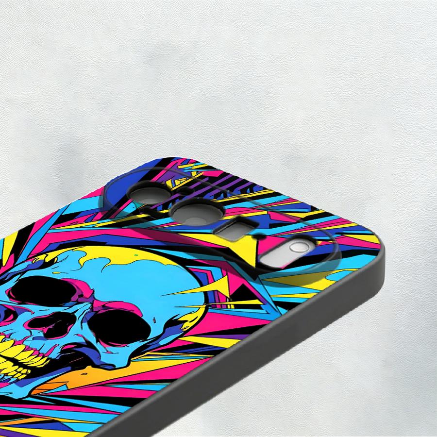 غطاء هاتف بتصميم جمجمة نيون بو - مراجعة Google Pixel 8A وسعره